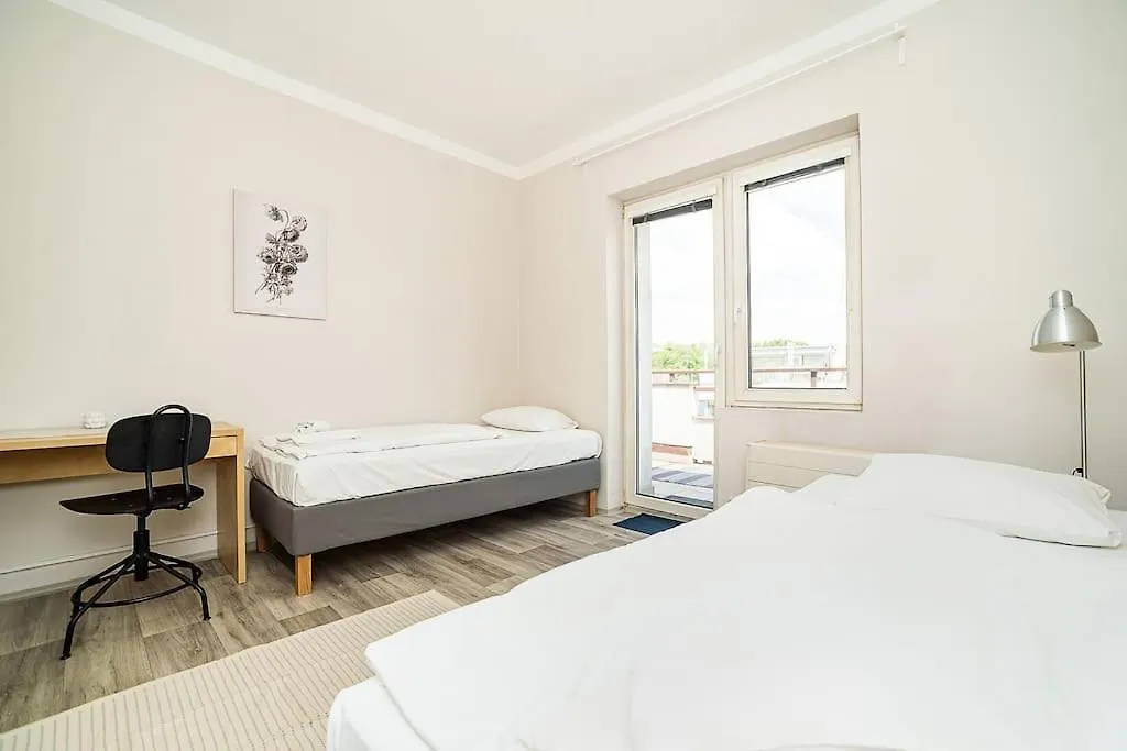 Apartment 3 Bedroom Flat With Amazing Terrace Prague